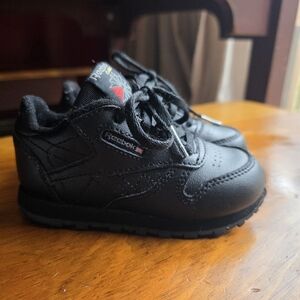 Reebok Kids Black Leather Sneakers
